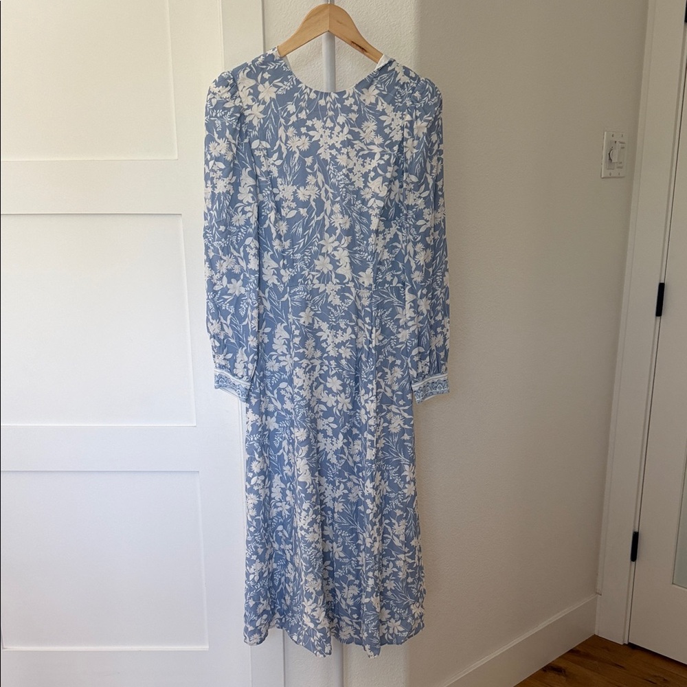 ANTONIO MELANI Light Blue & White Floral Long Sleeve Midi Dress